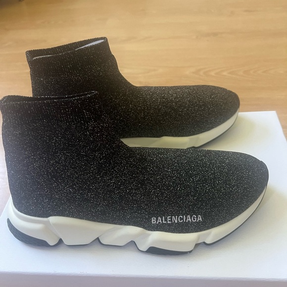 BALENCIAGA
Knit Metal Womens Speed Sneakers 12Black silver in box dust bag EUC - Picture 4 of 12